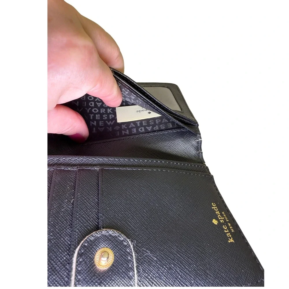 Kate Spade New York Black Saffiano Leather Wallet Snap Closure Gold Hardware Zip